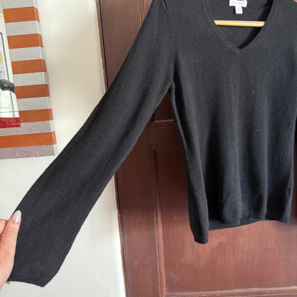CHARTER CLUB | Black 100% Cashmere V Neck Long Sleeve Sweater | Medium - Picture 4 of 4